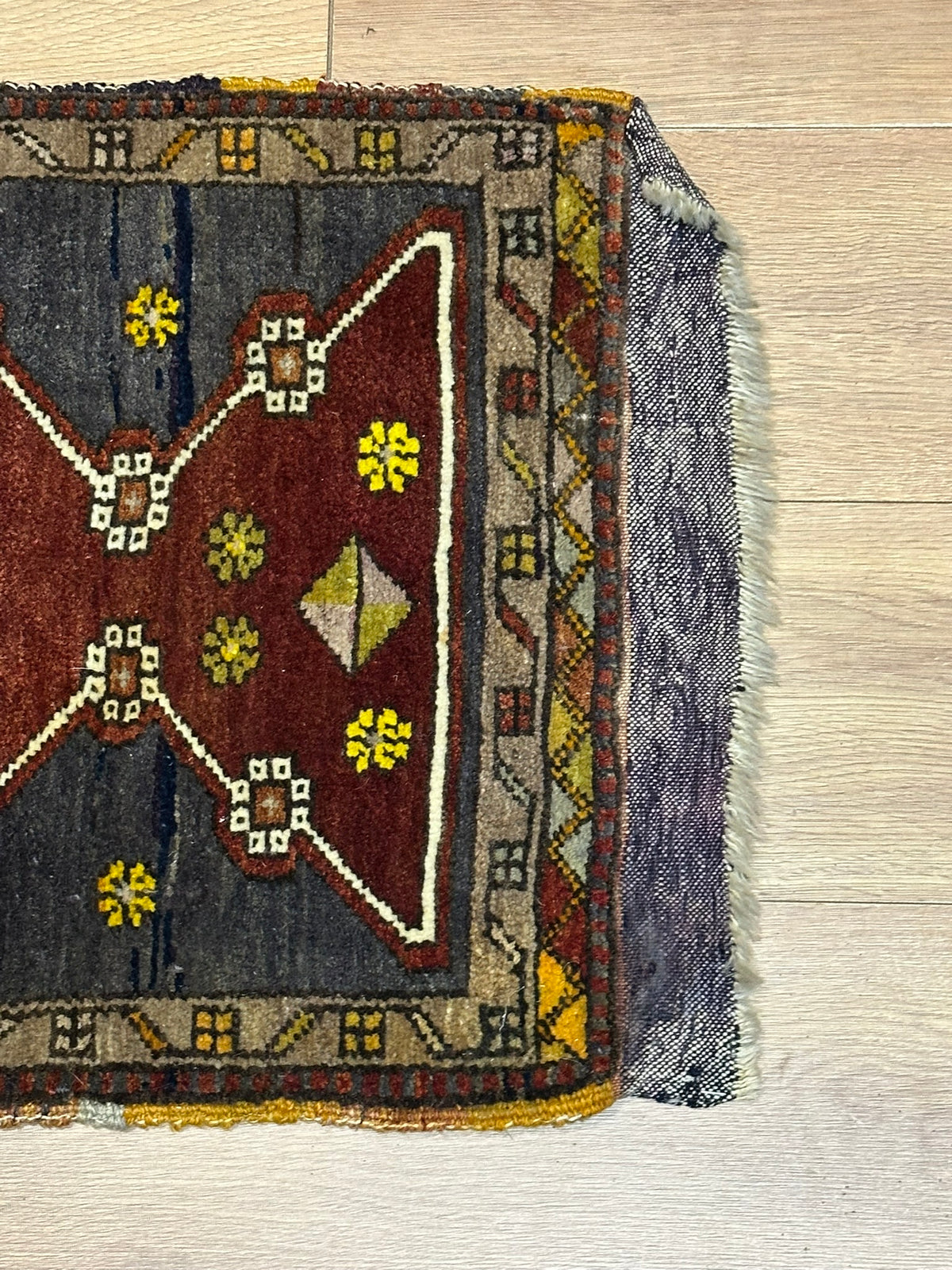 Antiker Orientteppich handgeknüpft Türkei Yahali 100 x 50 cm