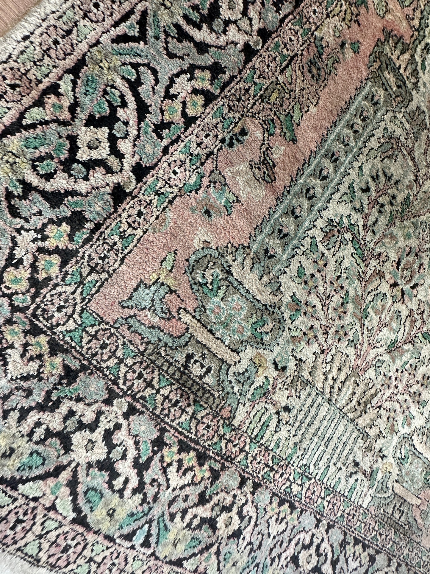 Handgeknüpfter Perser Orientteppich - Kaschmir Seide Ghom Lebensbaum  150x85 cm