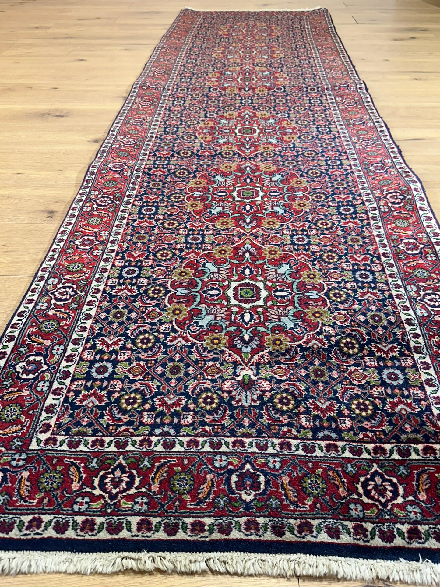 Orientteppich handgeknüpft Bidjar Läufer 290x86 cm