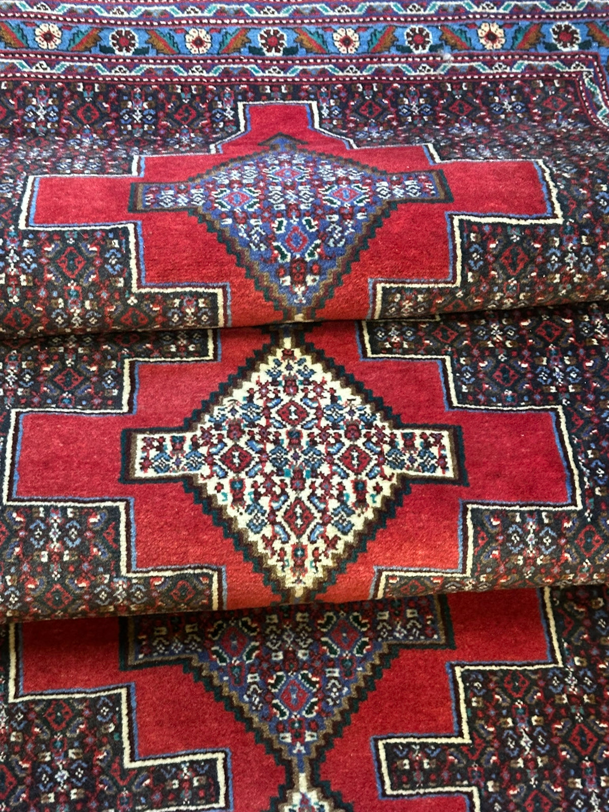 Orientteppich handgeknüpft Senneh 290 x 90 cm