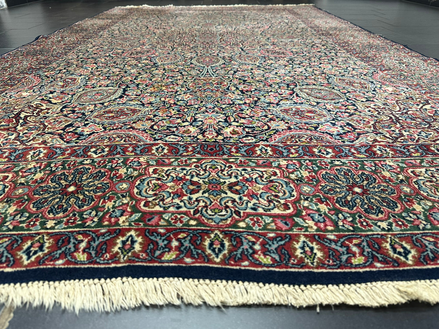 Orientteppich handgeknüpft Kirman Lawer antik  343x196 cm