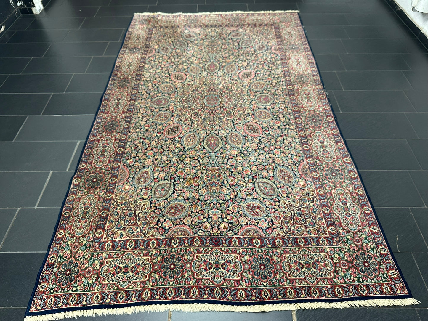 Orientteppich handgeknüpft Kirman Lawer antik  343x196 cm
