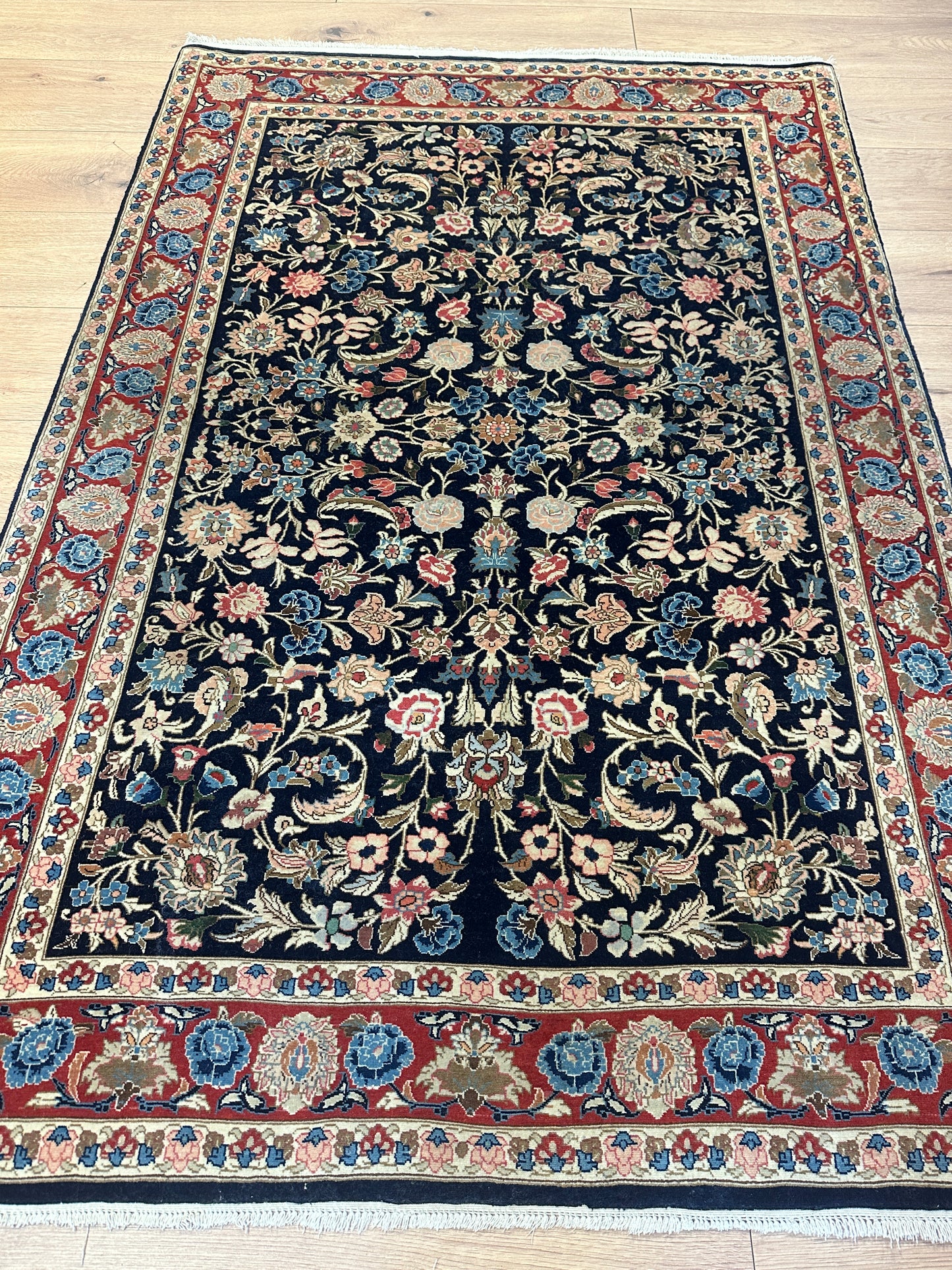 Handgeknüpfter Perser Orientteppich - Isfahan Korkwolle auf Seide 160x100 cm