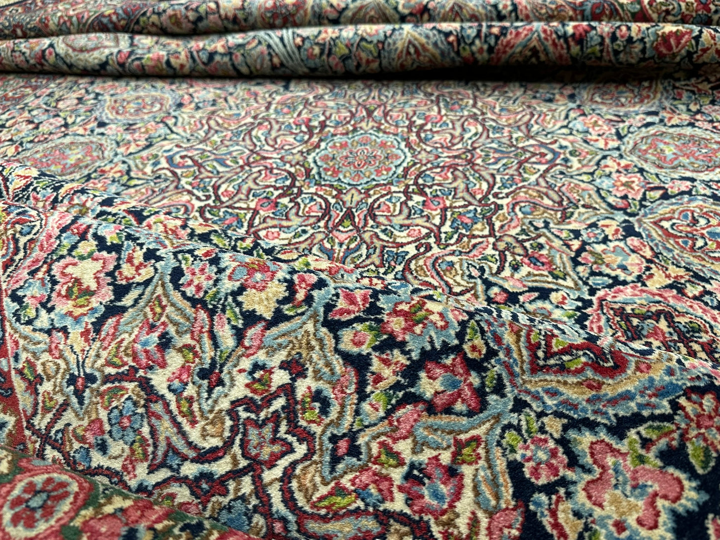 Orientteppich handgeknüpft Kirman Lawer antik  343x196 cm
