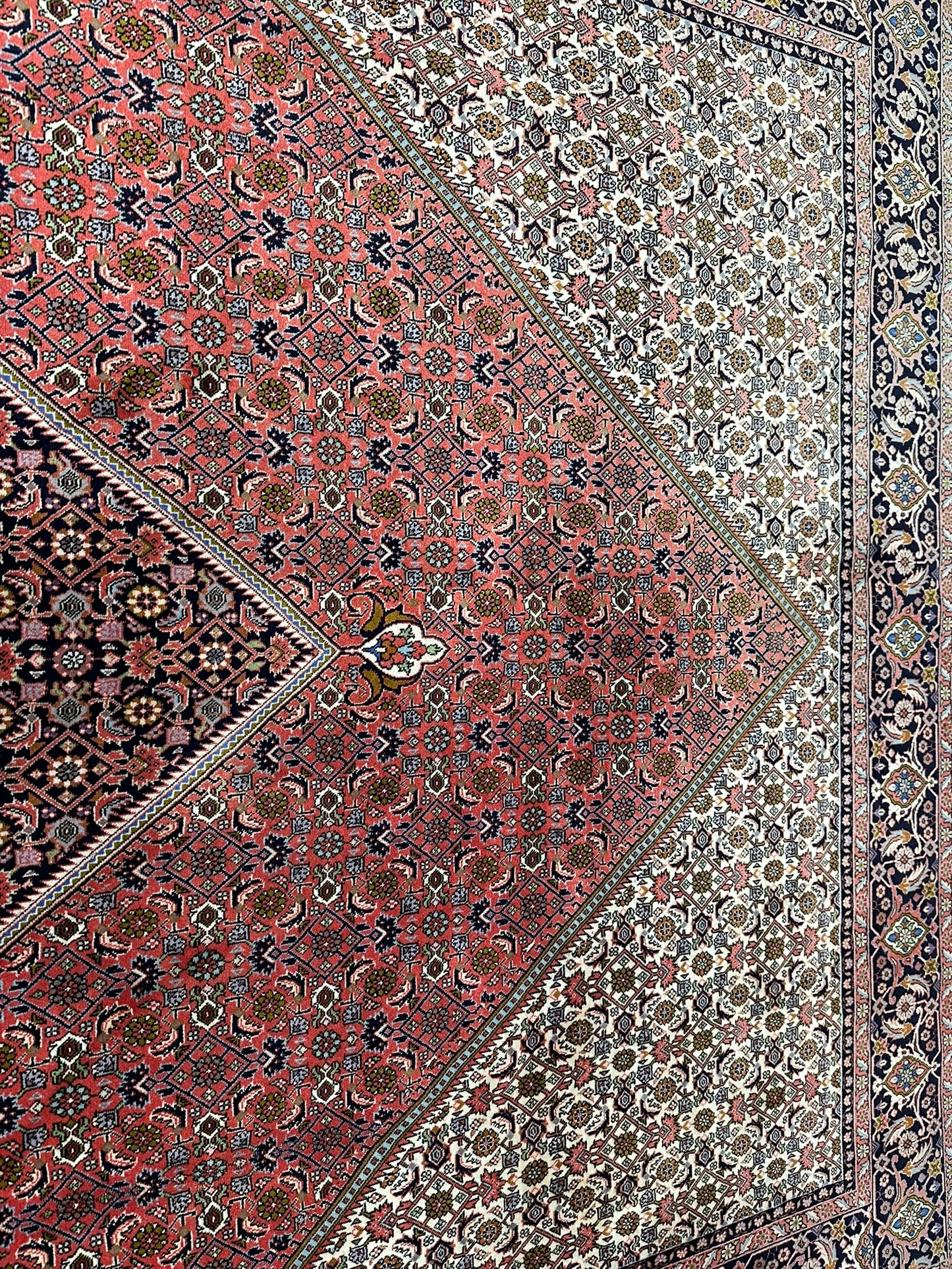 Orientteppich handgeknüpft 355x243 cm Bidjar Korkwolle