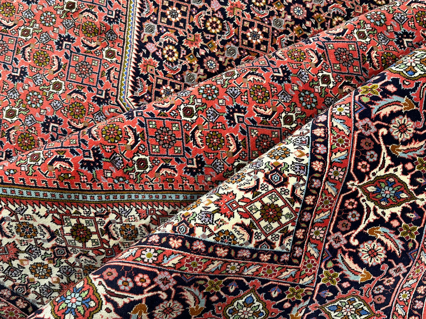 Orientteppich handgeknüpft 355x243 cm Bidjar Korkwolle
