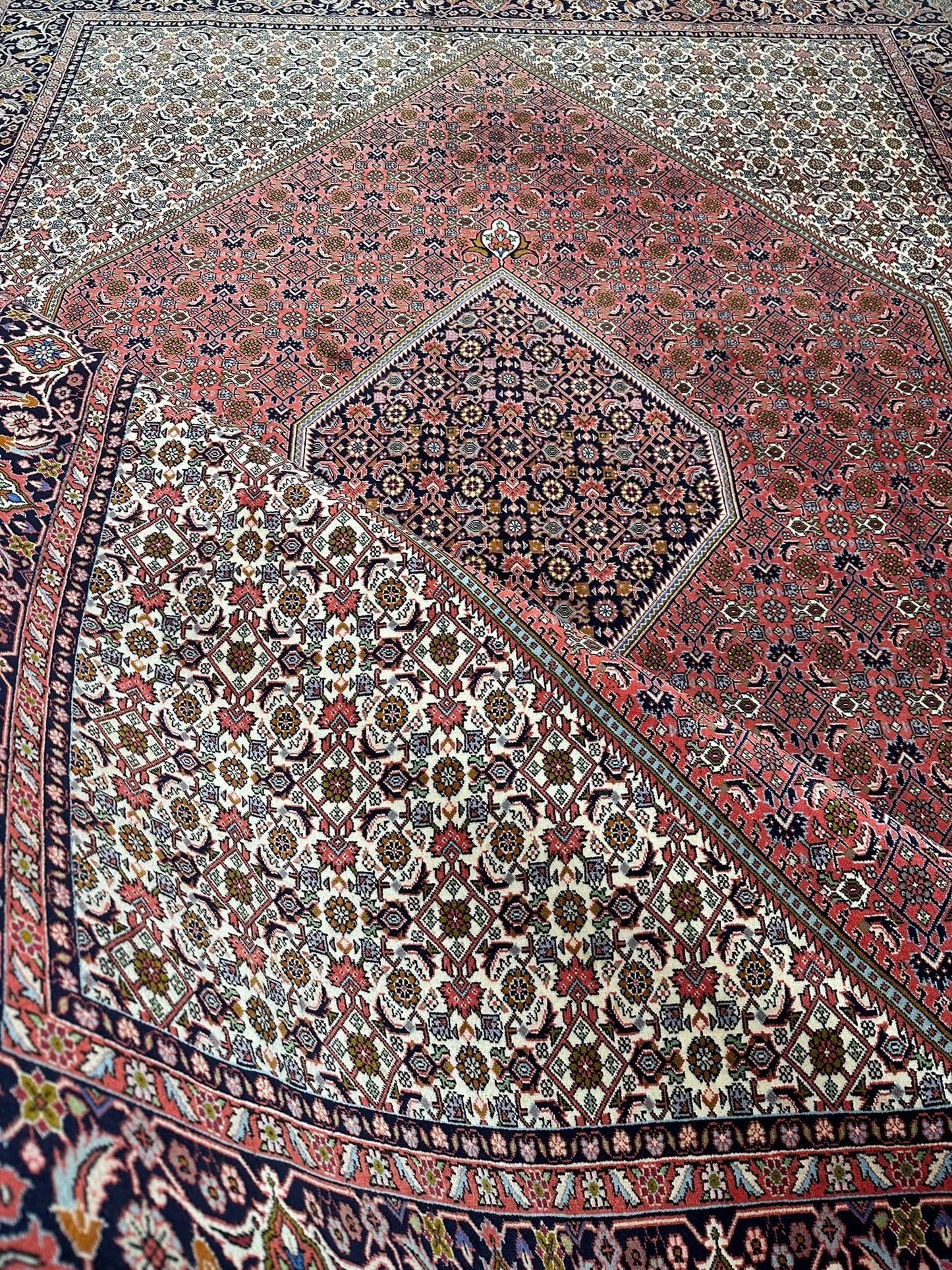 Orientteppich handgeknüpft 355x243 cm Bidjar Korkwolle