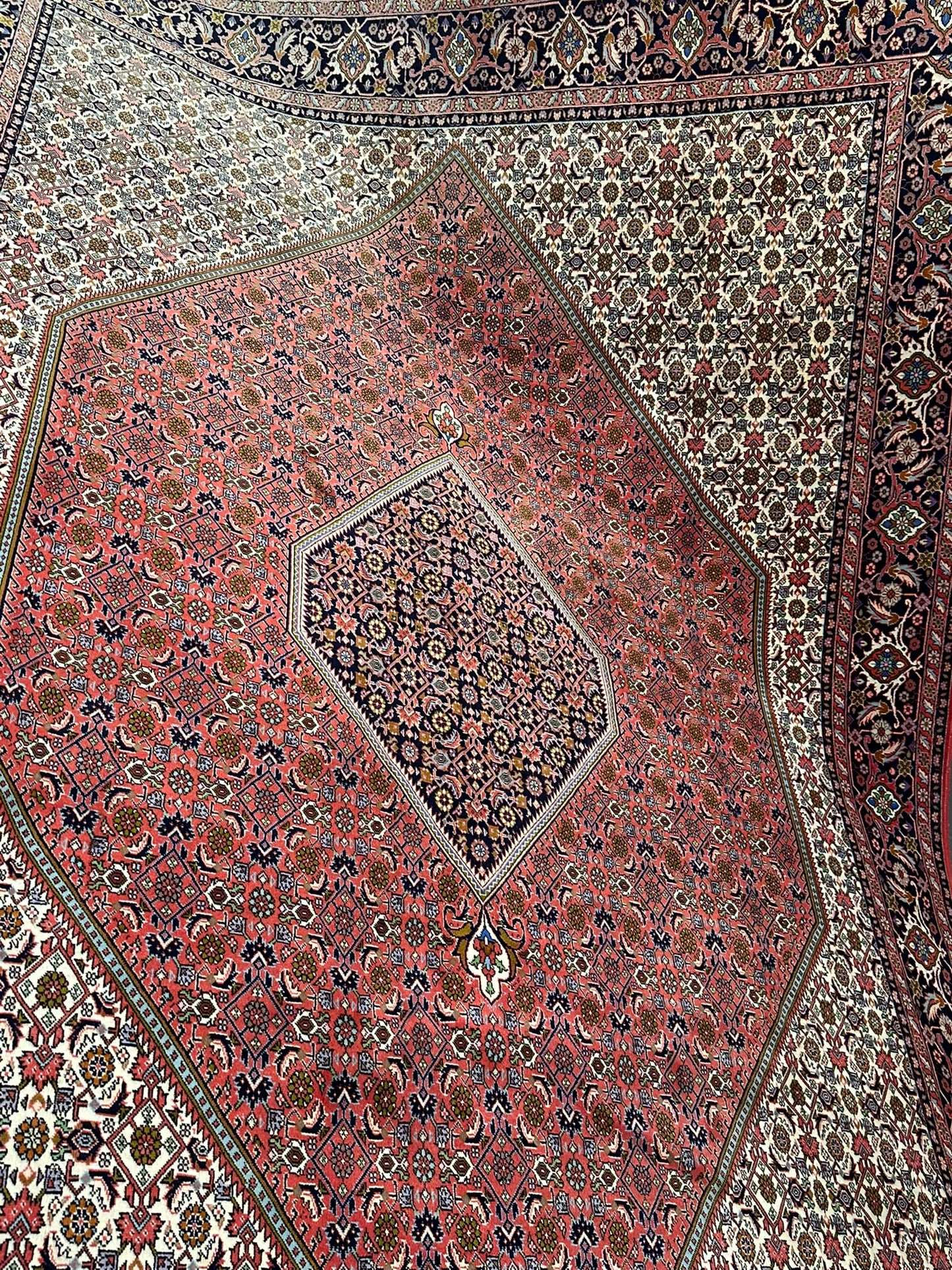 Orientteppich handgeknüpft 355x243 cm Bidjar Korkwolle