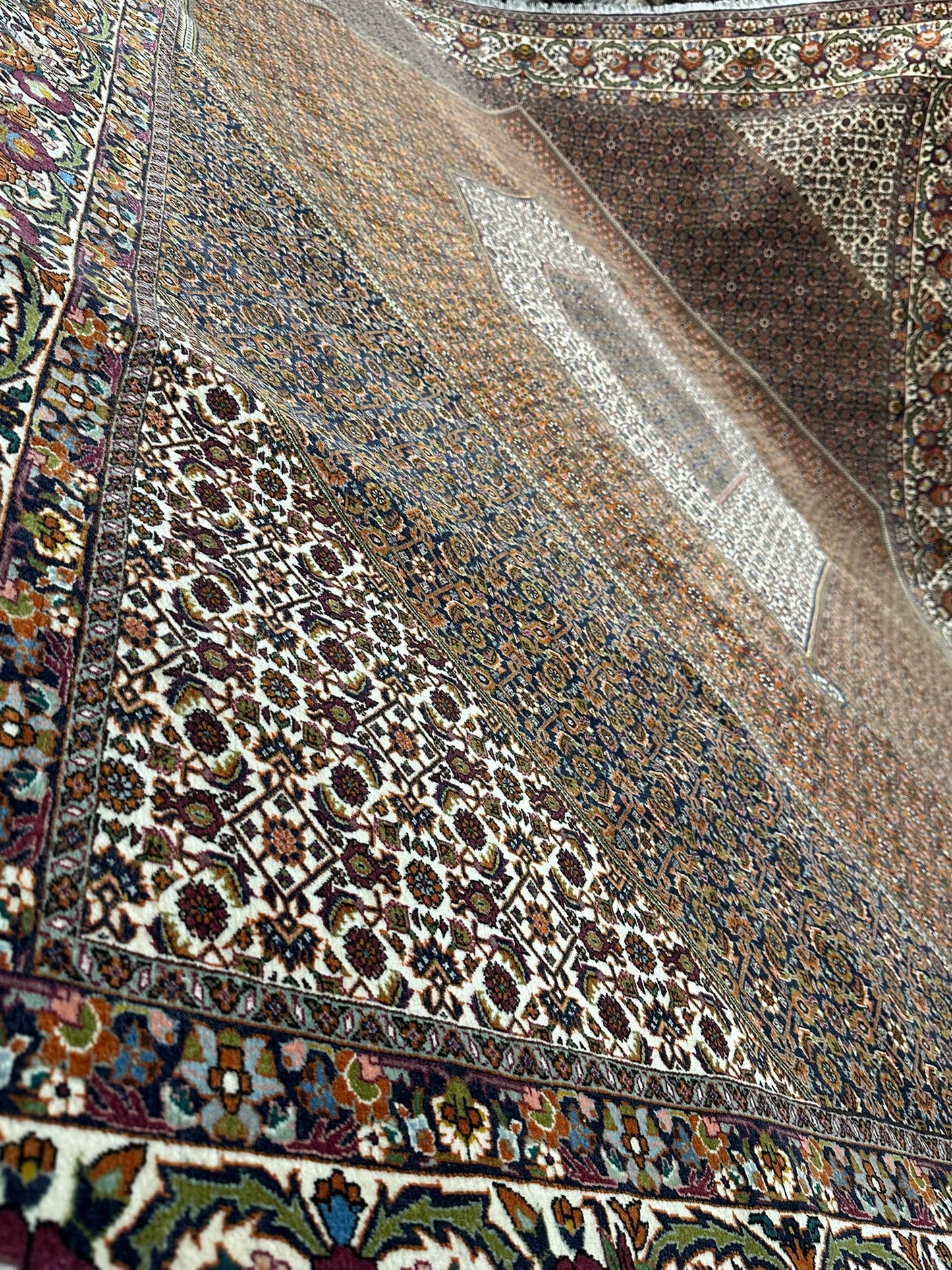 Orientteppich handgeknüpft 390x294 cm Bidjar Korkwolle