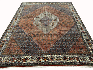 Orientteppich handgeknüpft 390x305 cm Bidjar Korkwolle