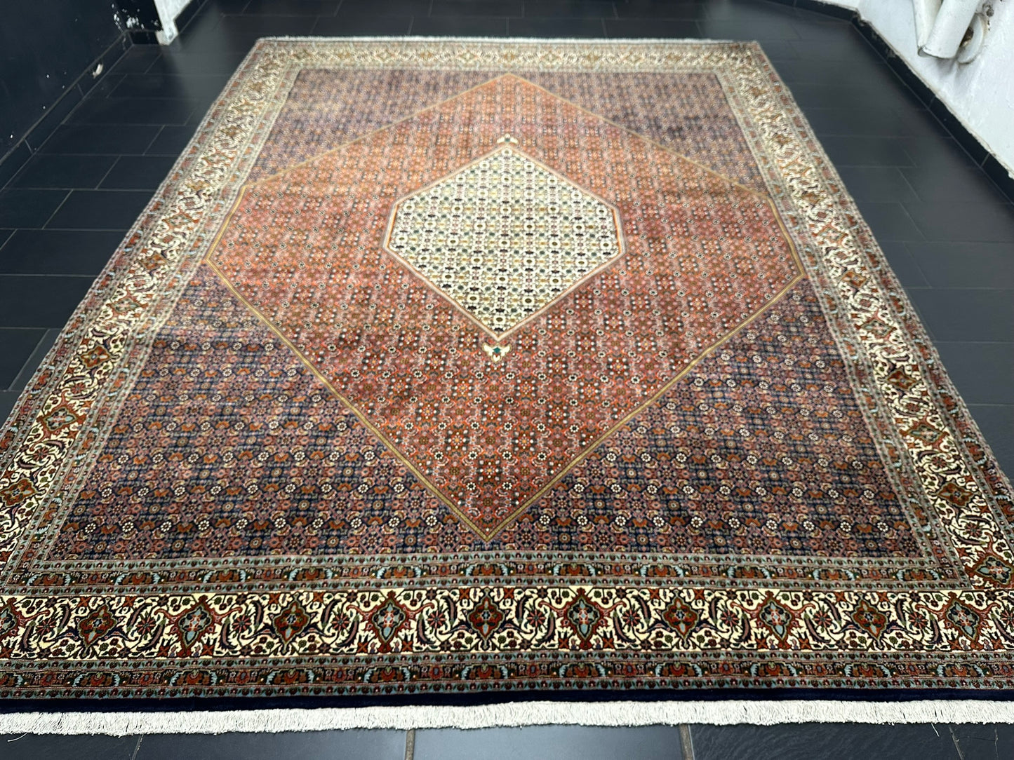 Orientteppich handgeknüpft 397x308 cm Bidjar Korkwolle