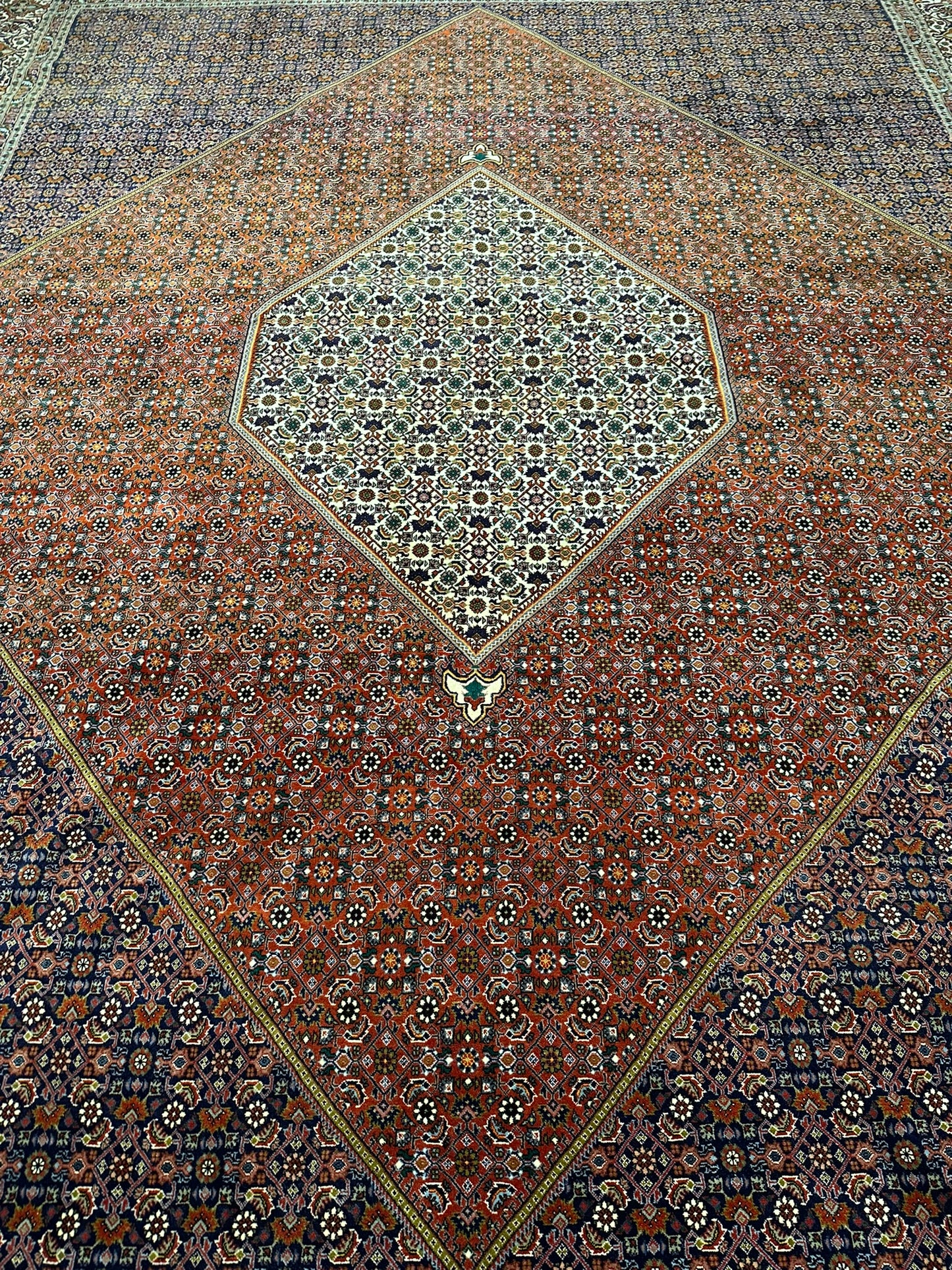 Orientteppich handgeknüpft 397x308 cm Bidjar Korkwolle