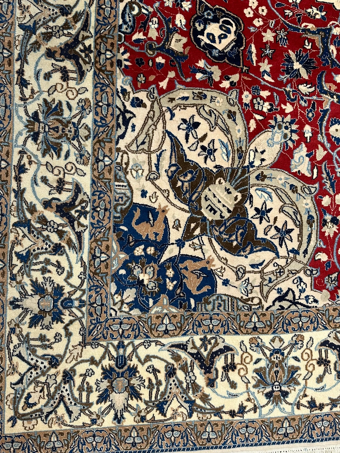 Orientteppich handgeknüpft Nain mit Seide 355x225 cm