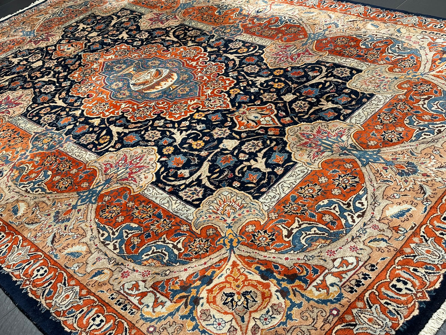 Orientteppich handgeknüpft 357x247 cm Kashmar Vasenmuster