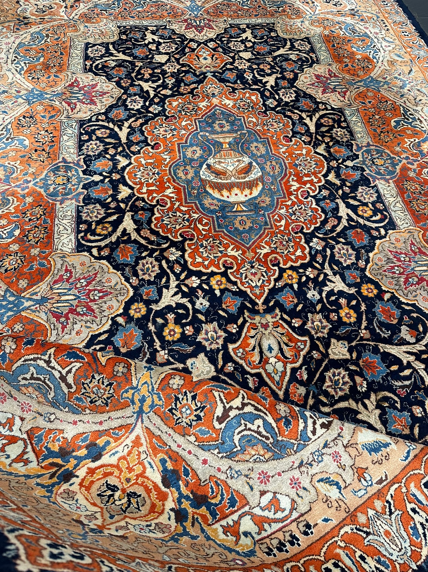 Orientteppich handgeknüpft 357x247 cm Kashmar Vasenmuster