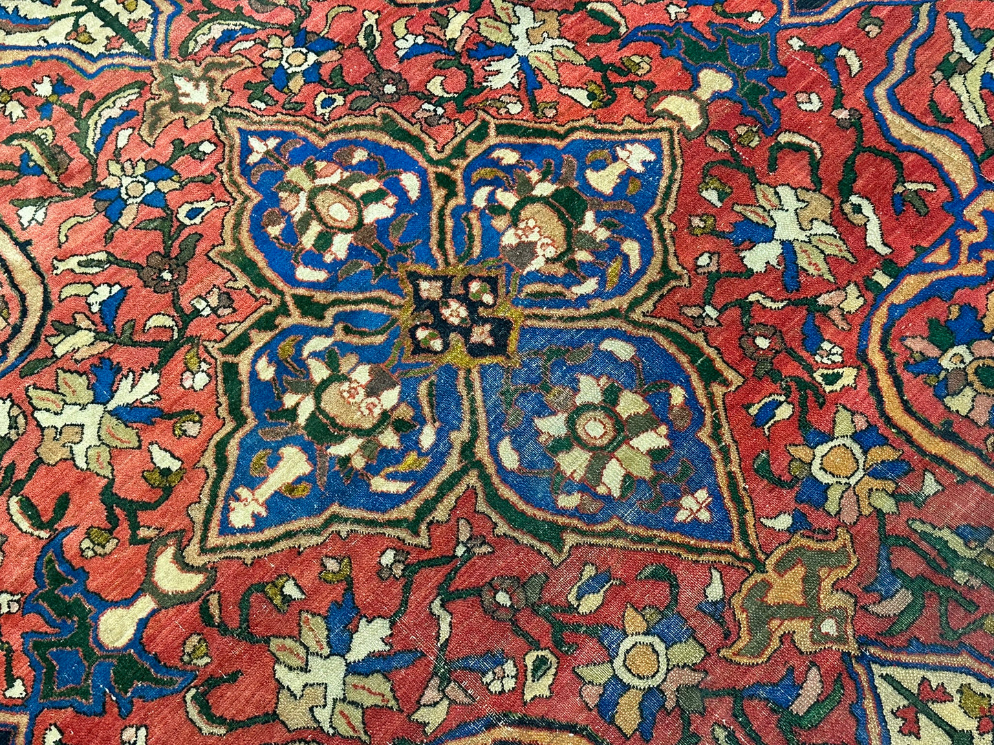 antik Orientteppich handgeknüpft Isfahan naturfarben  305x210 cm
