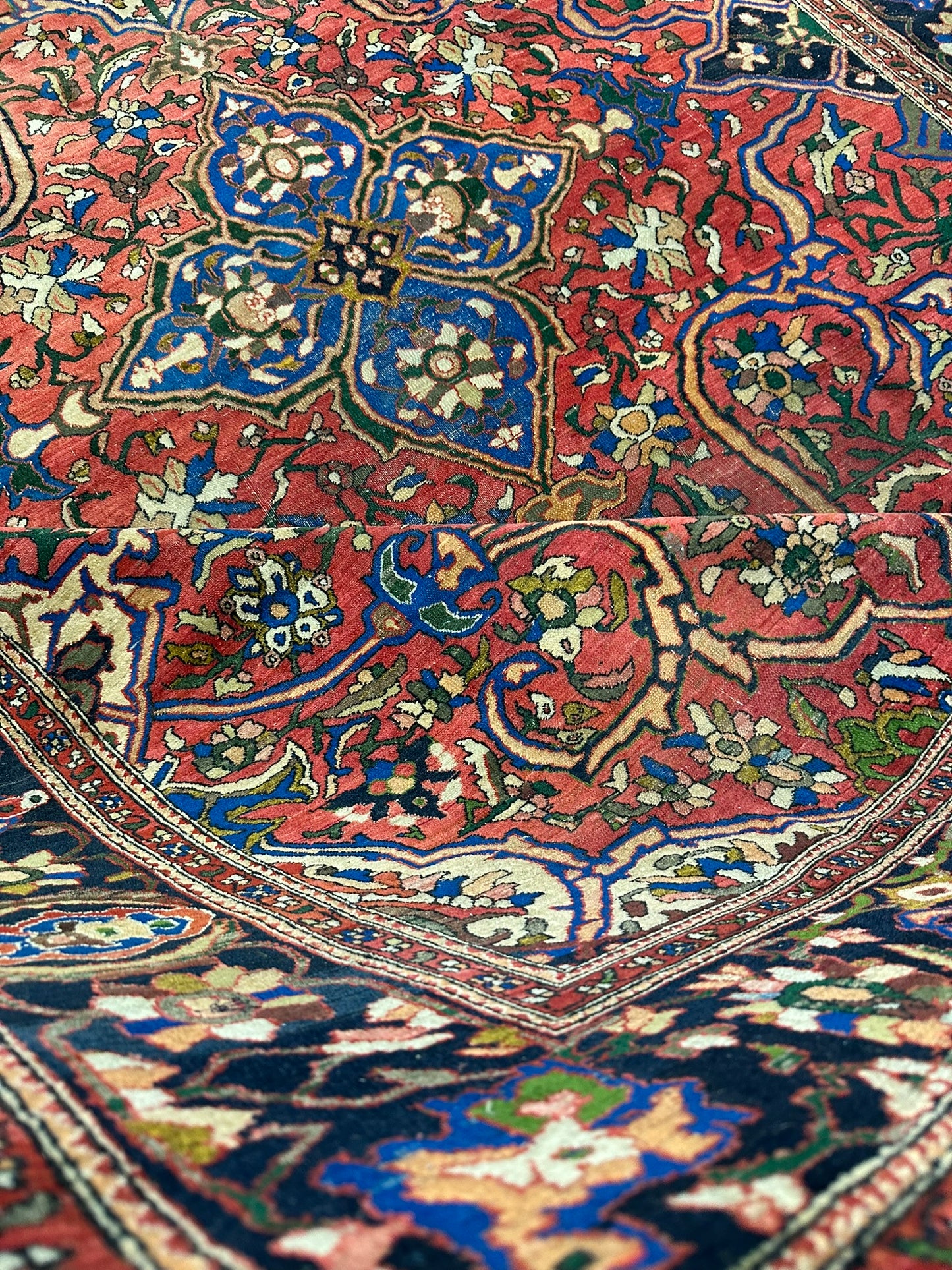 antik Orientteppich handgeknüpft Isfahan naturfarben  305x210 cm