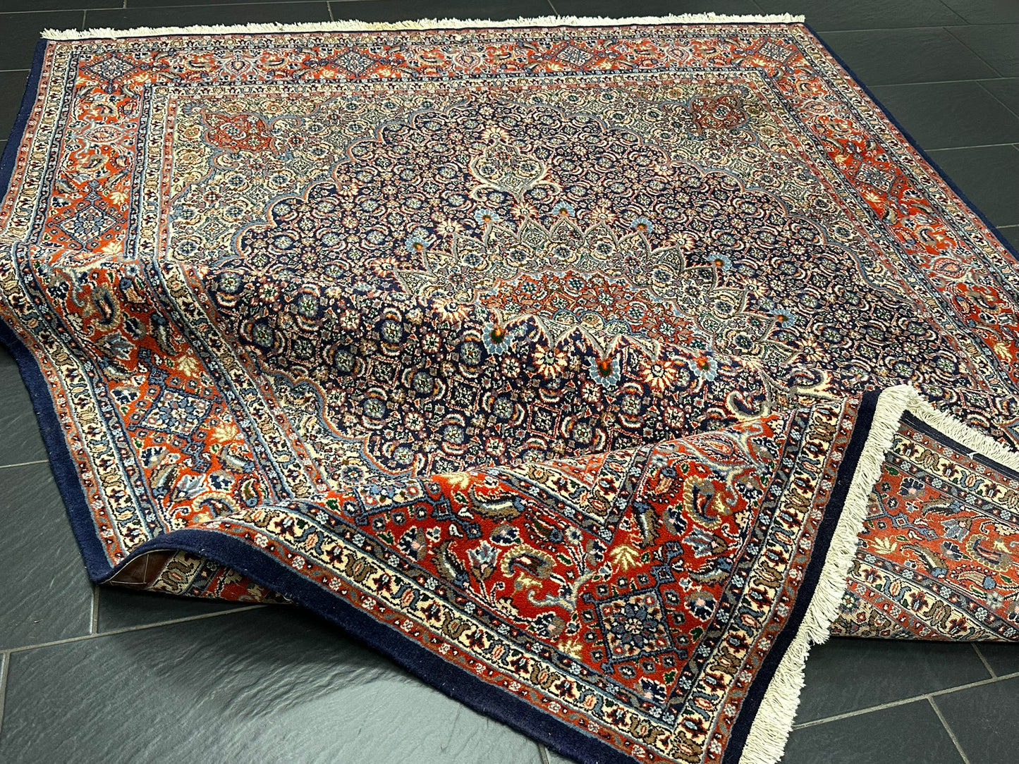 Orientteppich handgeknüpft Moud Medaillon 265x200 cm