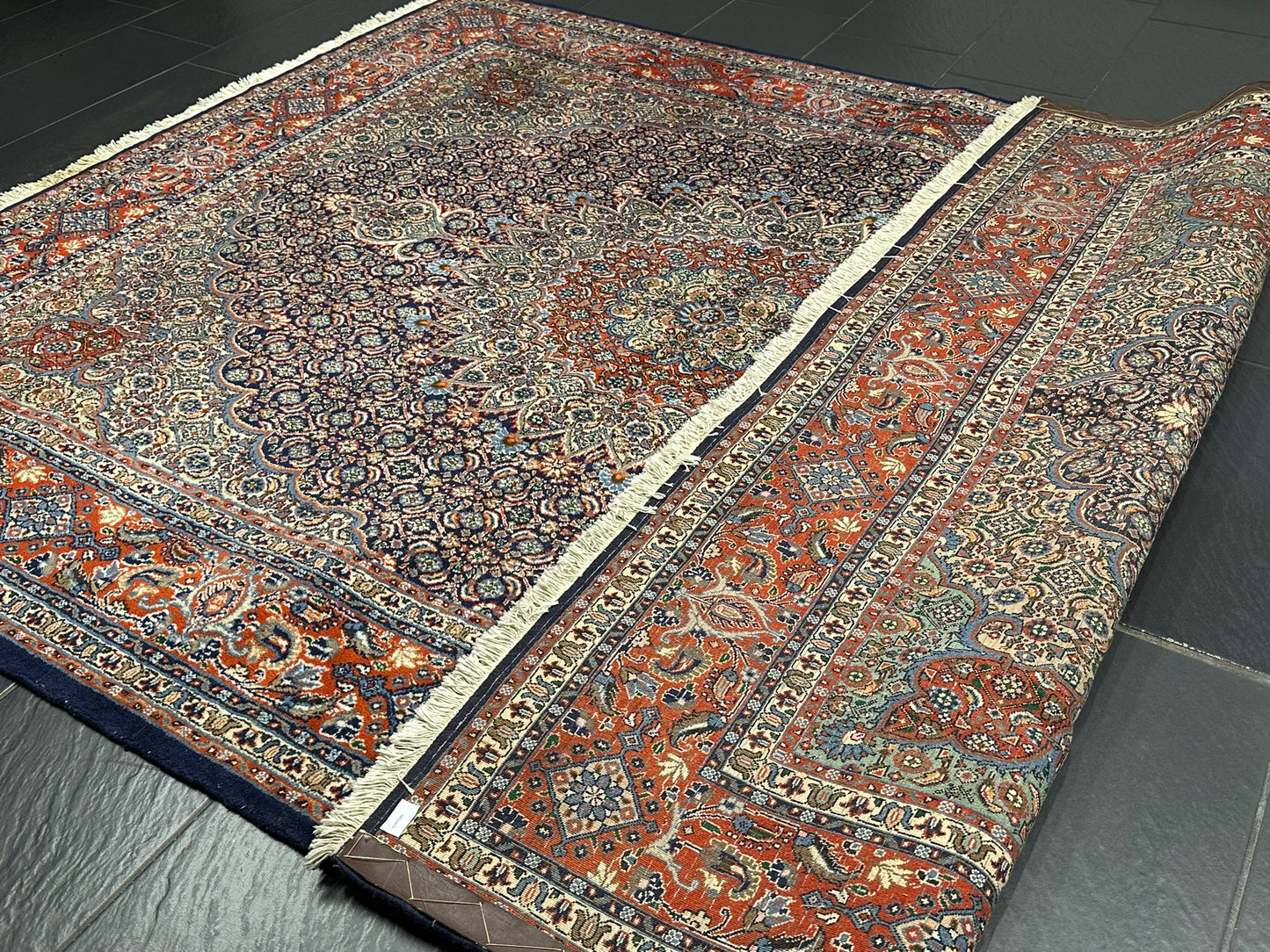 Orientteppich handgeknüpft Moud Medaillon 265x200 cm