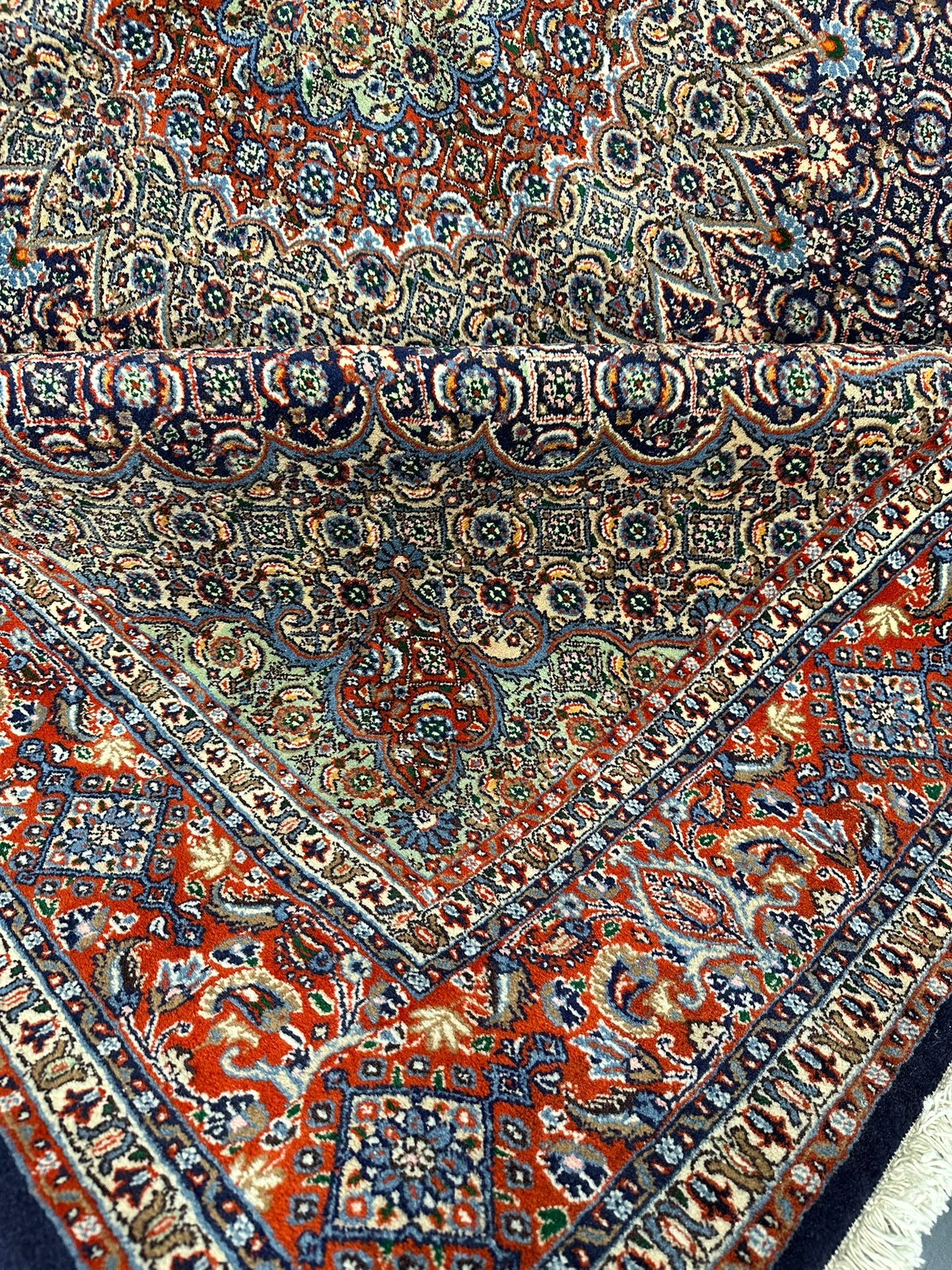 Orientteppich handgeknüpft Moud Medaillon 265x200 cm