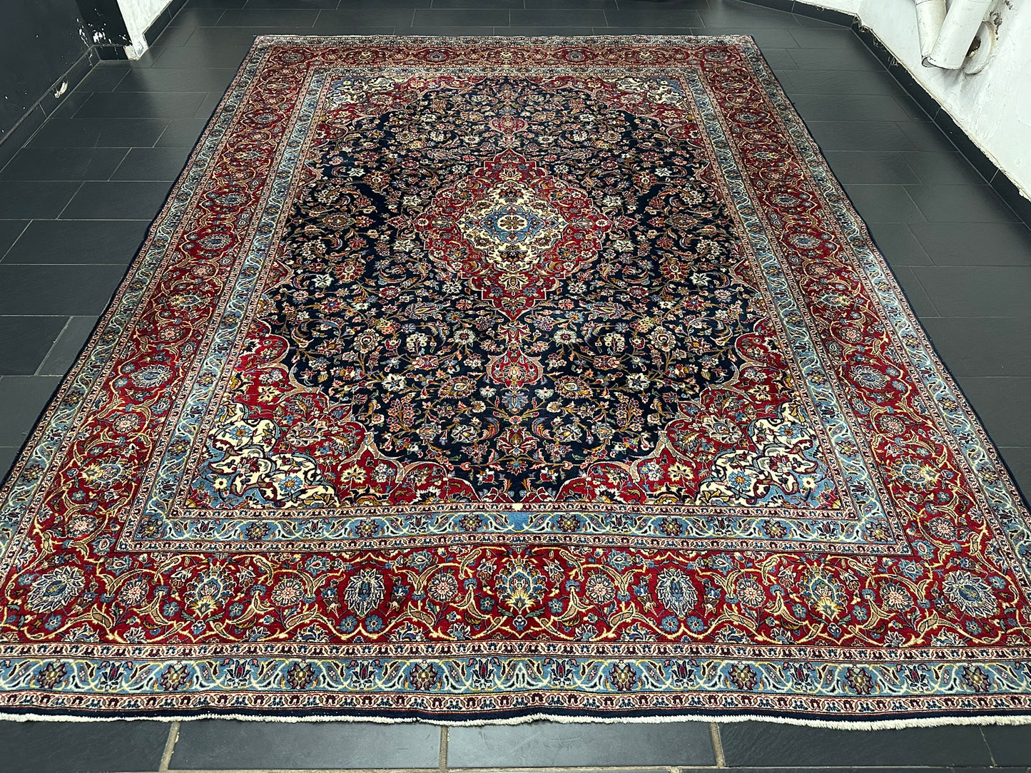 Orientteppich handgeknüpft Keschan Medaillon 400x300 cm