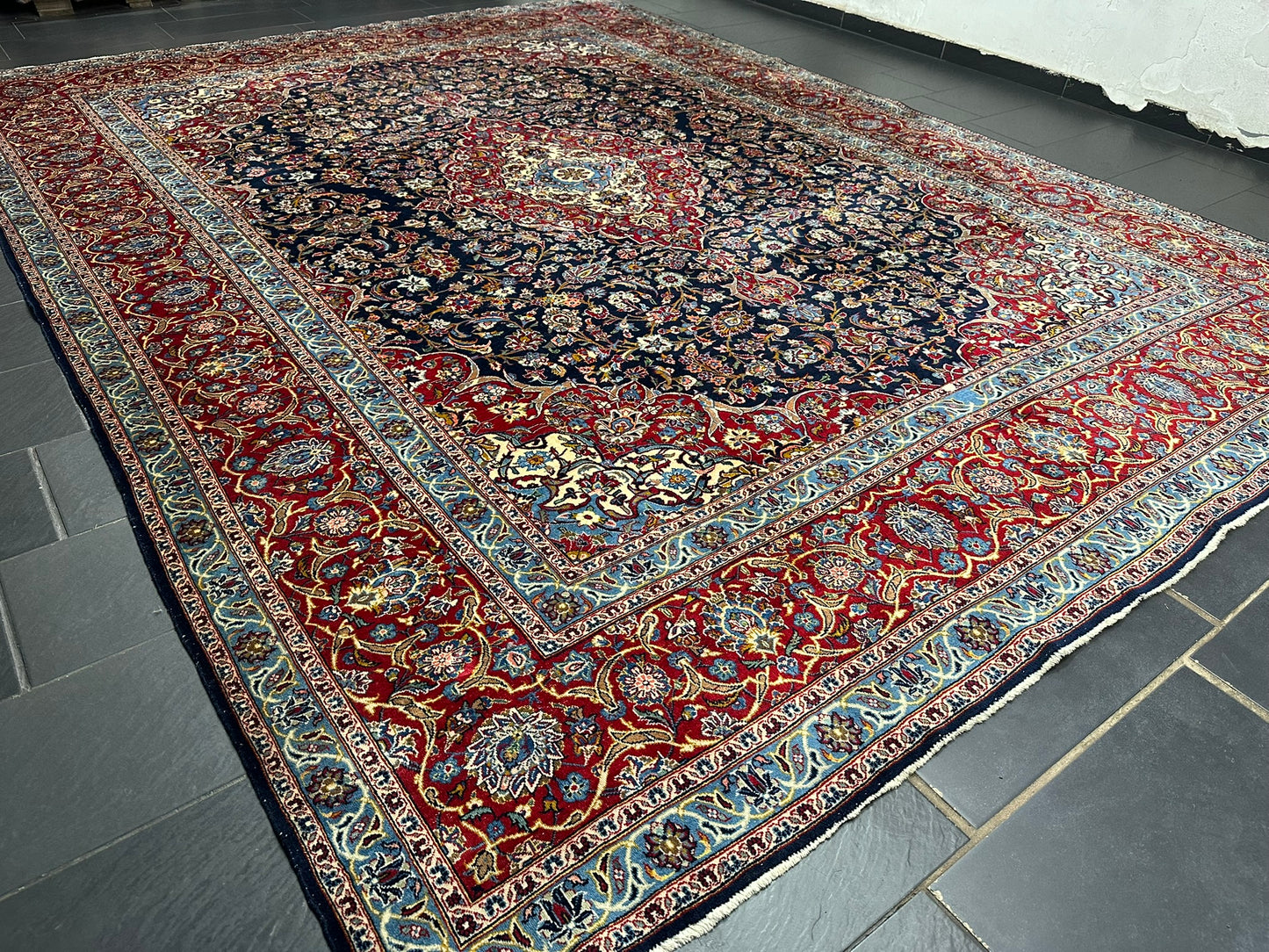 Orientteppich handgeknüpft Keschan Medaillon 400x300 cm