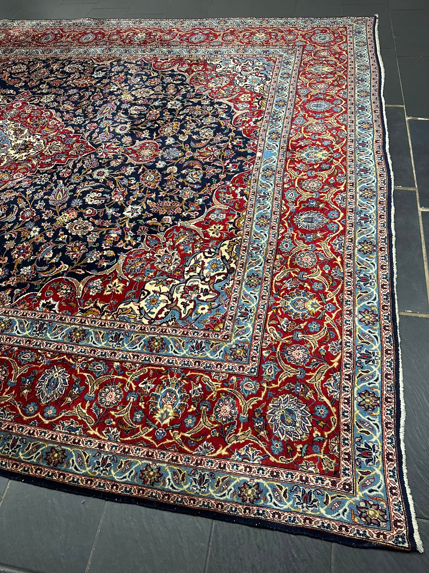 Orientteppich handgeknüpft Keschan Medaillon 400x300 cm