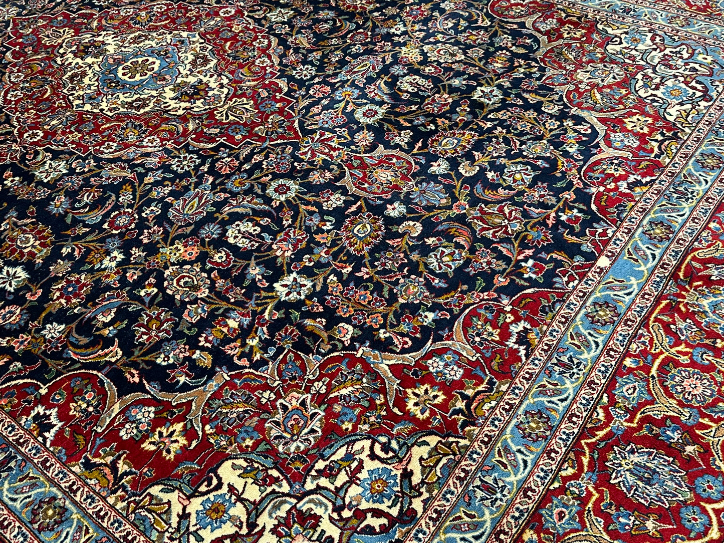 Orientteppich handgeknüpft Keschan Medaillon 400x300 cm