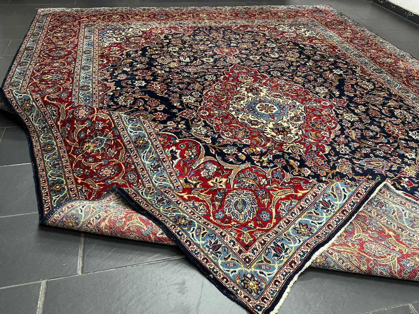 Orientteppich handgeknüpft Keschan Medaillon 400x300 cm
