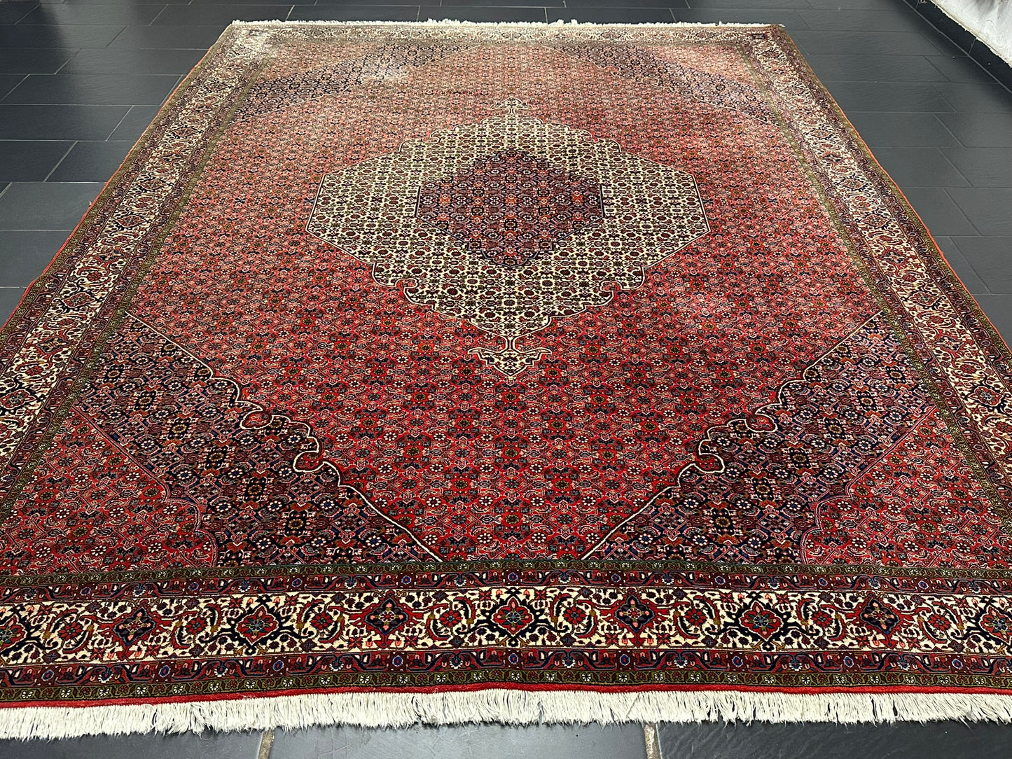 Orientteppich handgeknüpft Bidjar Korkwolle 340x255 cm