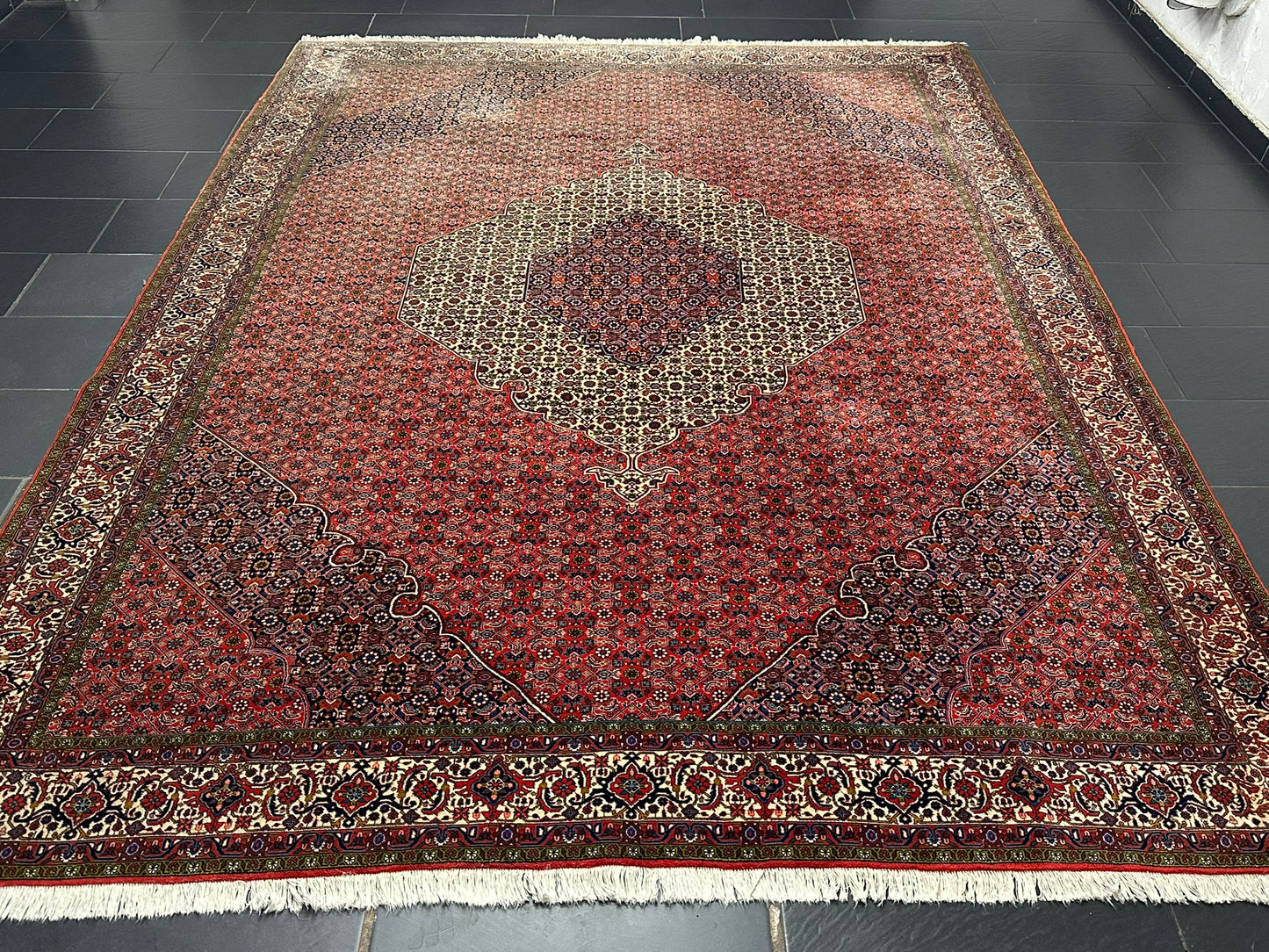 Orientteppich handgeknüpft Bidjar Korkwolle 340x255 cm