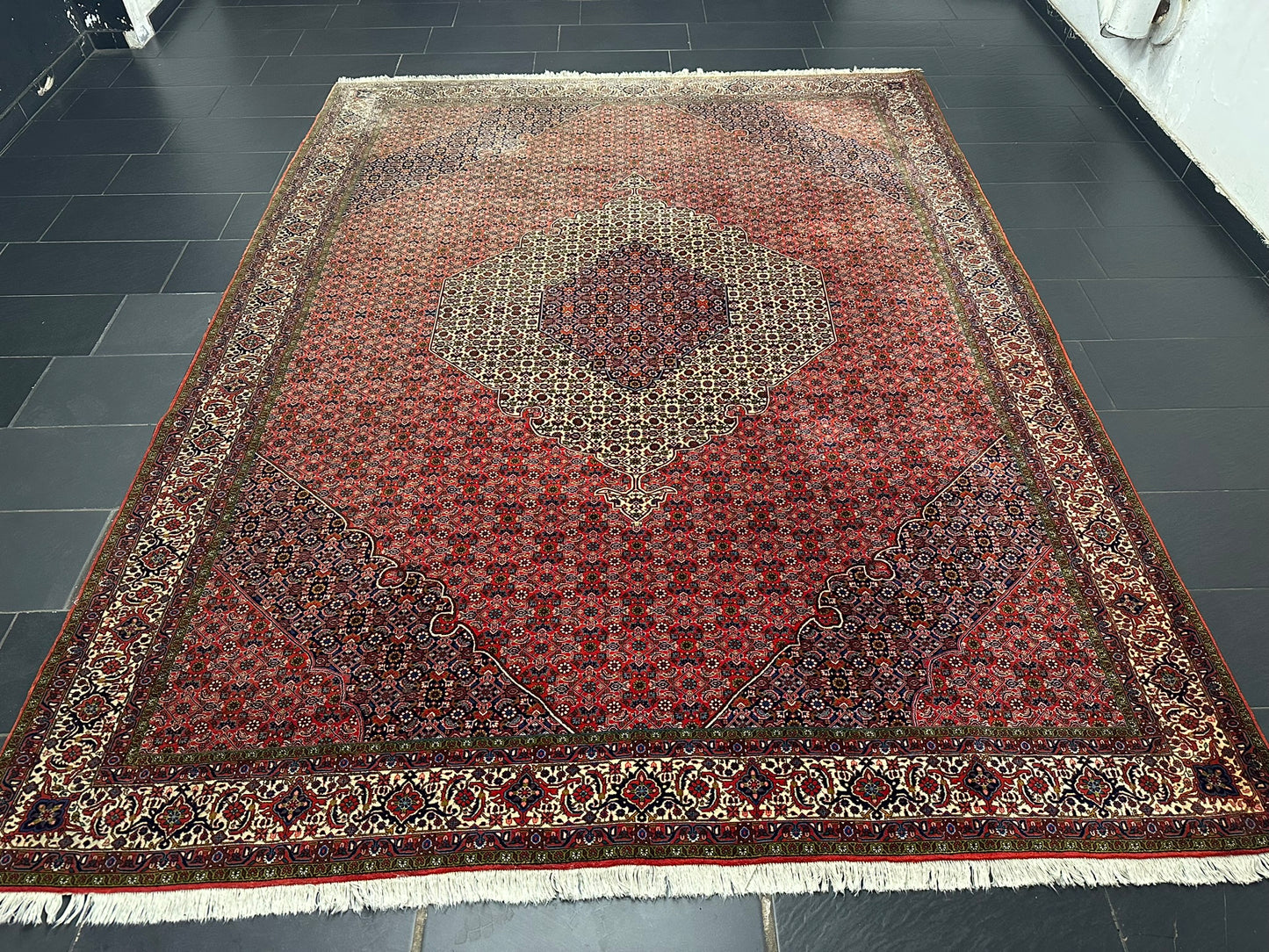 Orientteppich handgeknüpft Bidjar Korkwolle 340x255 cm