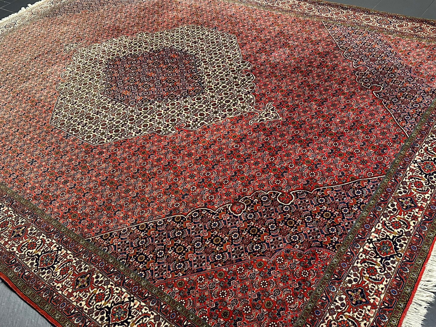 Orientteppich handgeknüpft Bidjar Korkwolle 340x255 cm