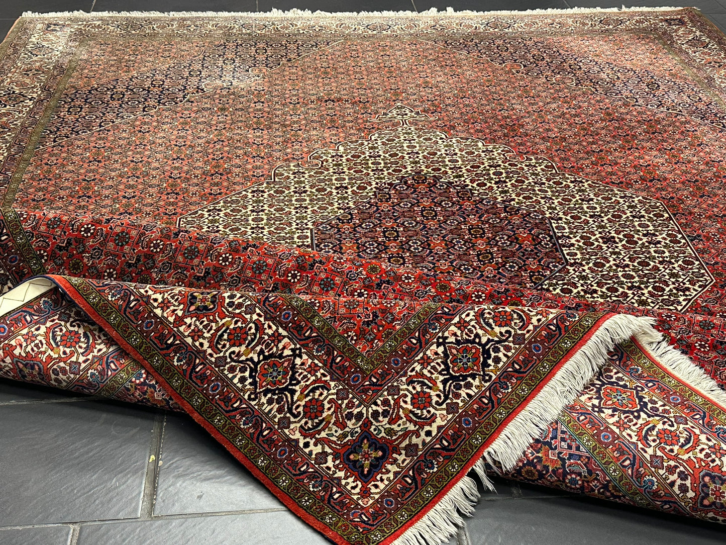 Orientteppich handgeknüpft Bidjar Korkwolle 340x255 cm