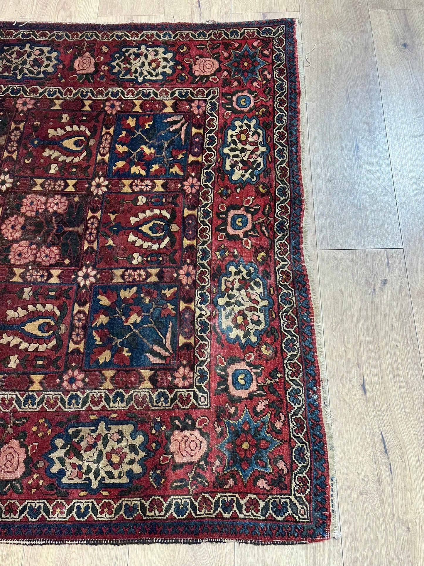 Antik Orientteppich handgeknüpft  Bachtiar naturfarben 200x145 cm