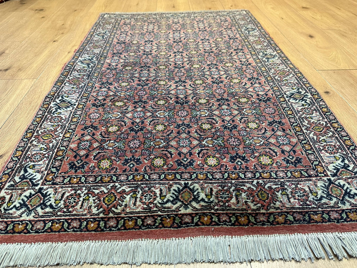 Orientteppich handgeknüpft Bidjar 138 x 83 cm