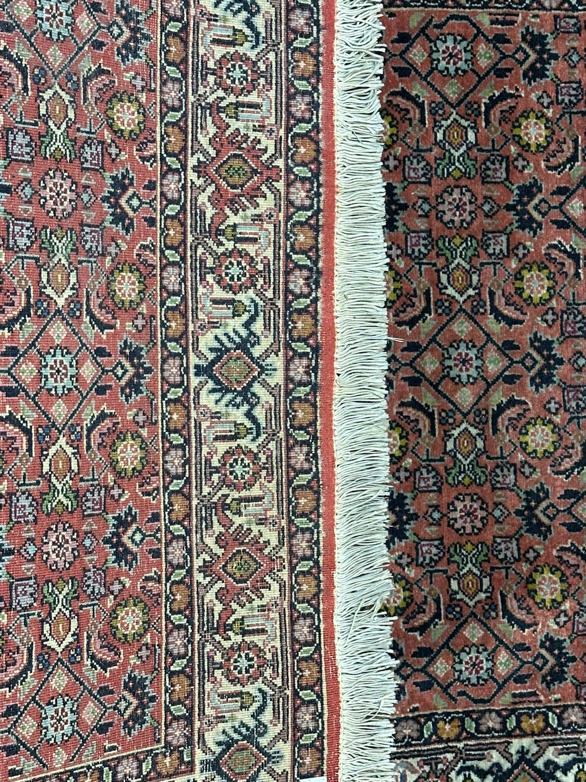 Orientteppich handgeknüpft Bidjar 138 x 83 cm