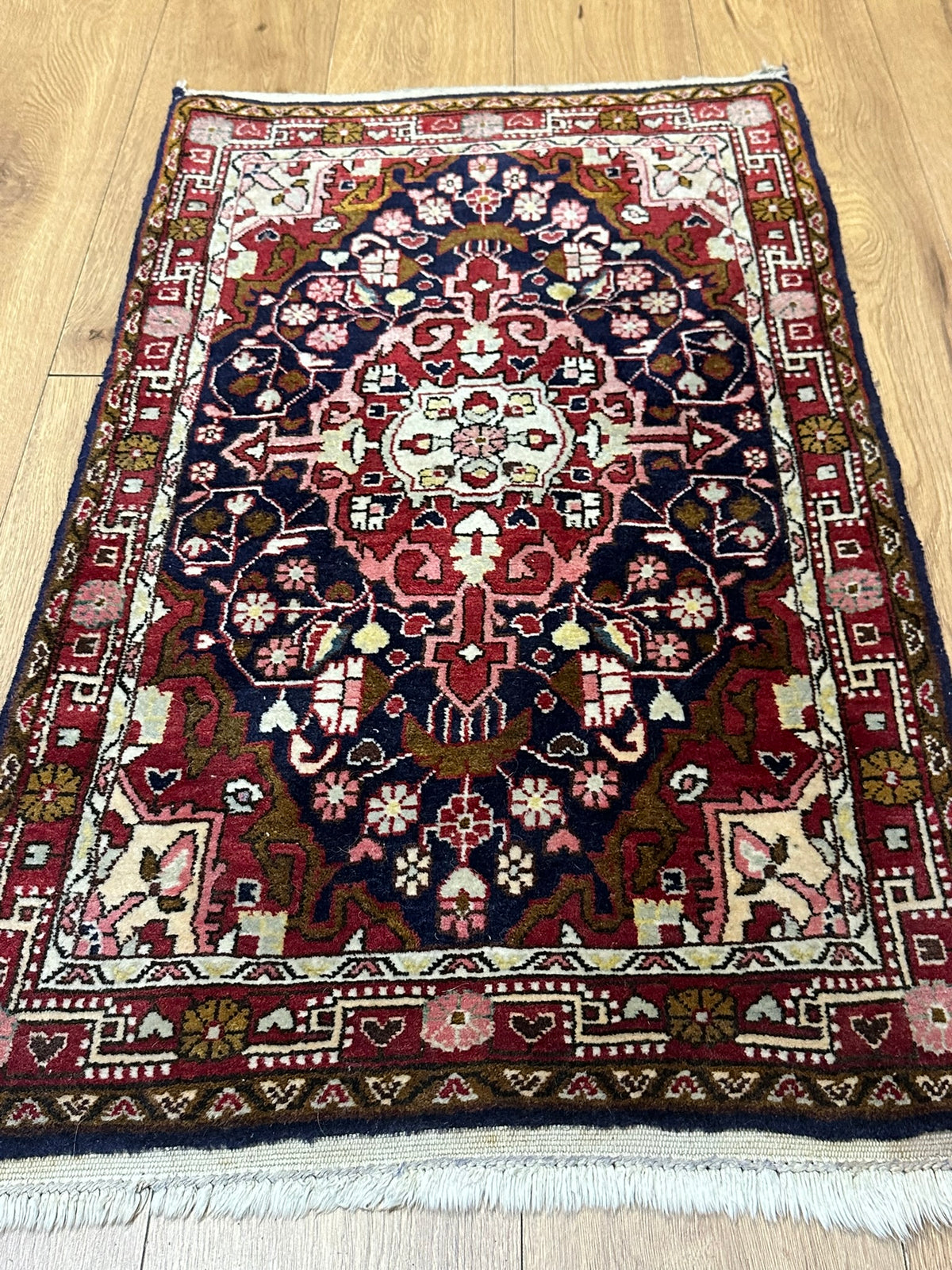 Orientteppich handgeknüpft Sarough 108 x 63 cm
