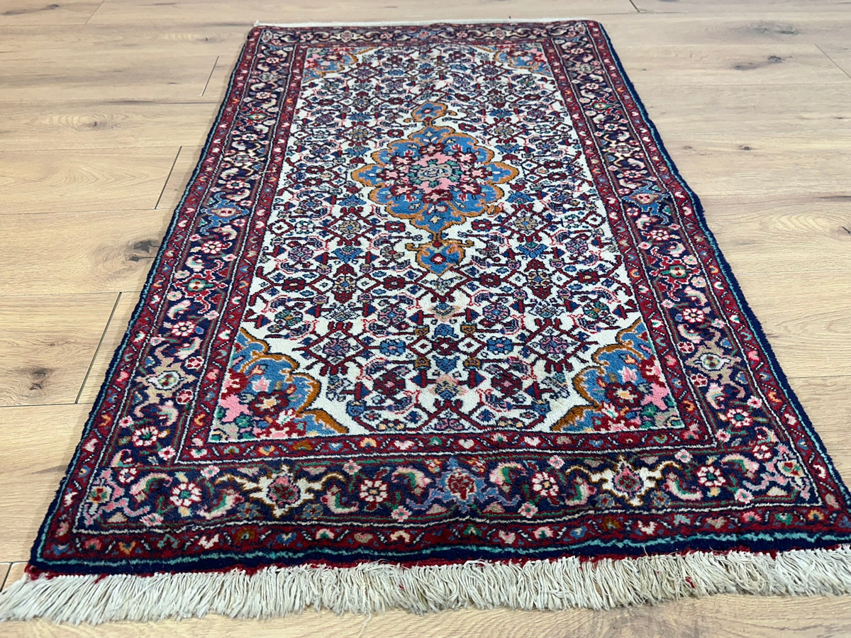 Orientteppich handgeknüpft Bidjar 130x80 cm