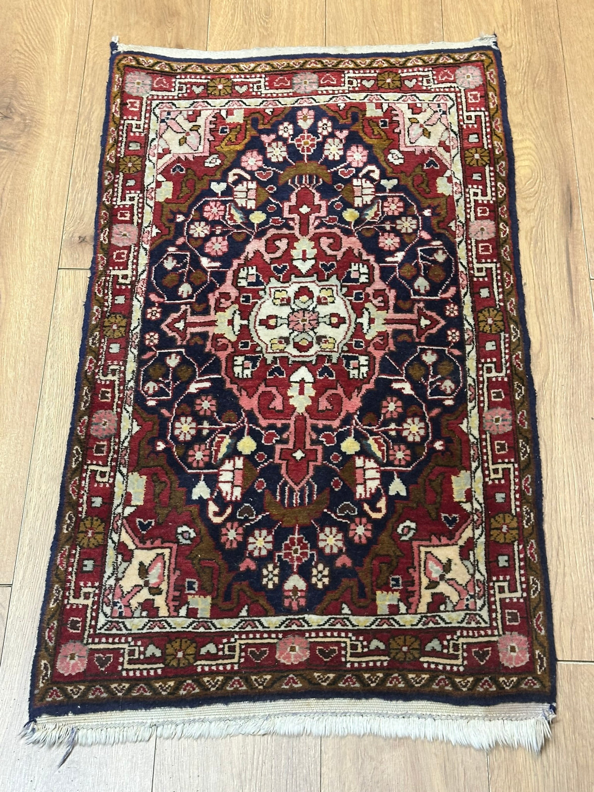 Orientteppich handgeknüpft Sarough 108 x 63 cm