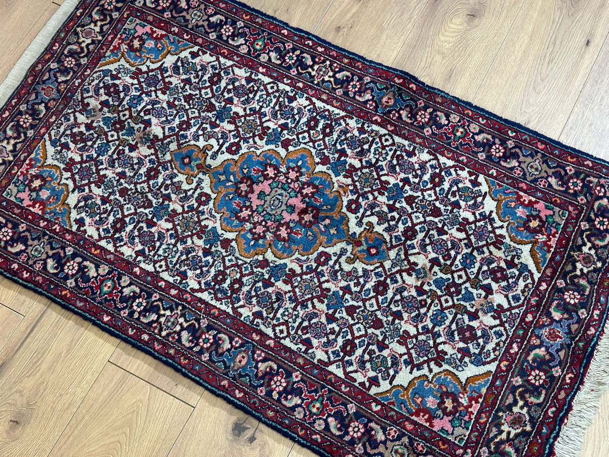 Orientteppich handgeknüpft Bidjar 130x80 cm