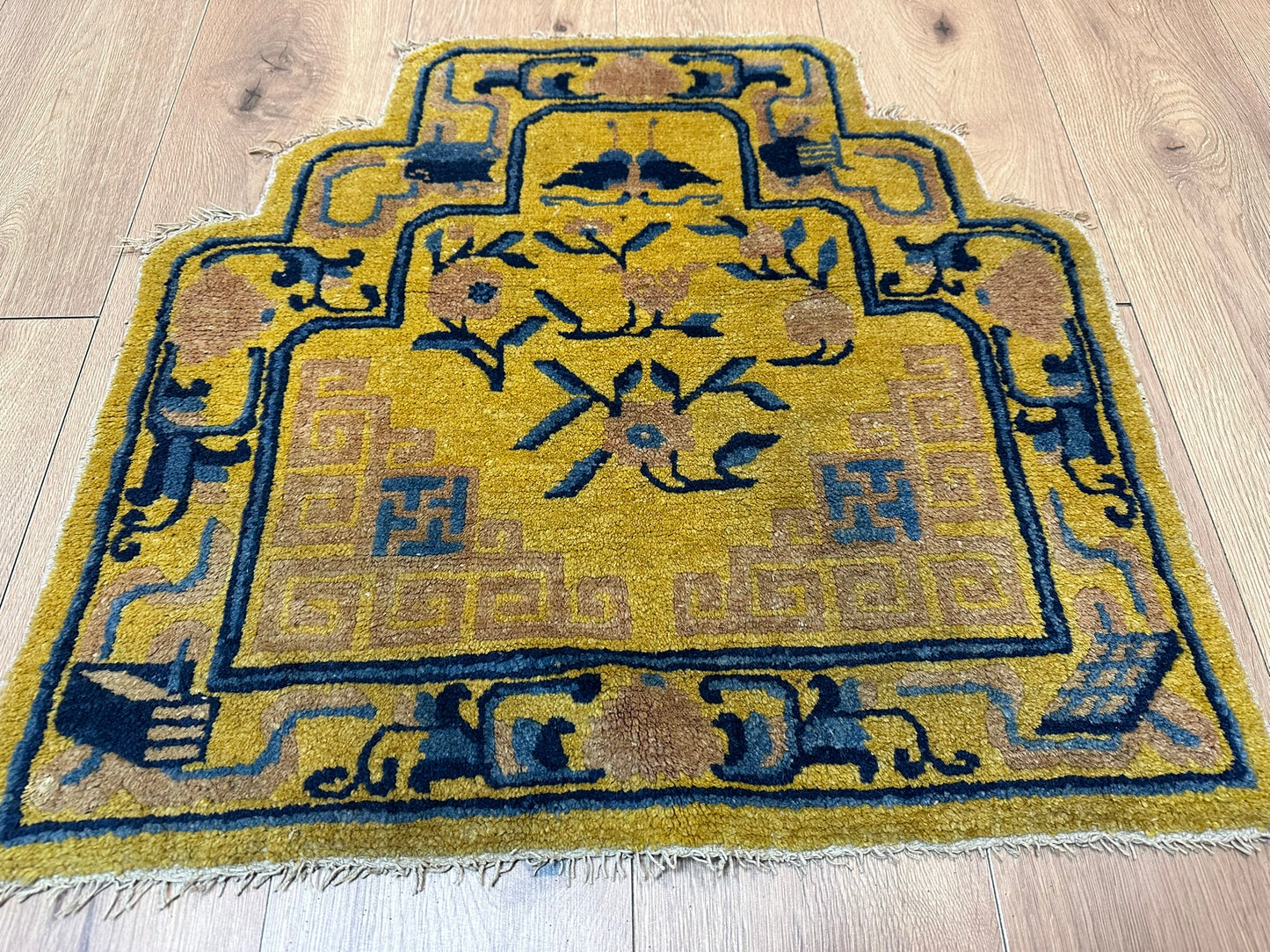 Orientteppich handgeknüpft 74x70 cm china antikes Muster