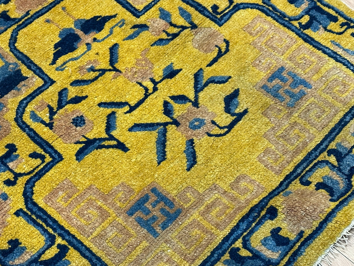 Orientteppich handgeknüpft 74x70 cm china antikes Muster