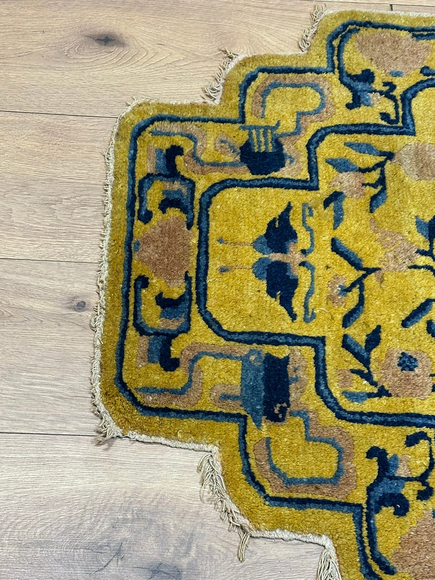 Orientteppich handgeknüpft 74x70 cm china antikes Muster