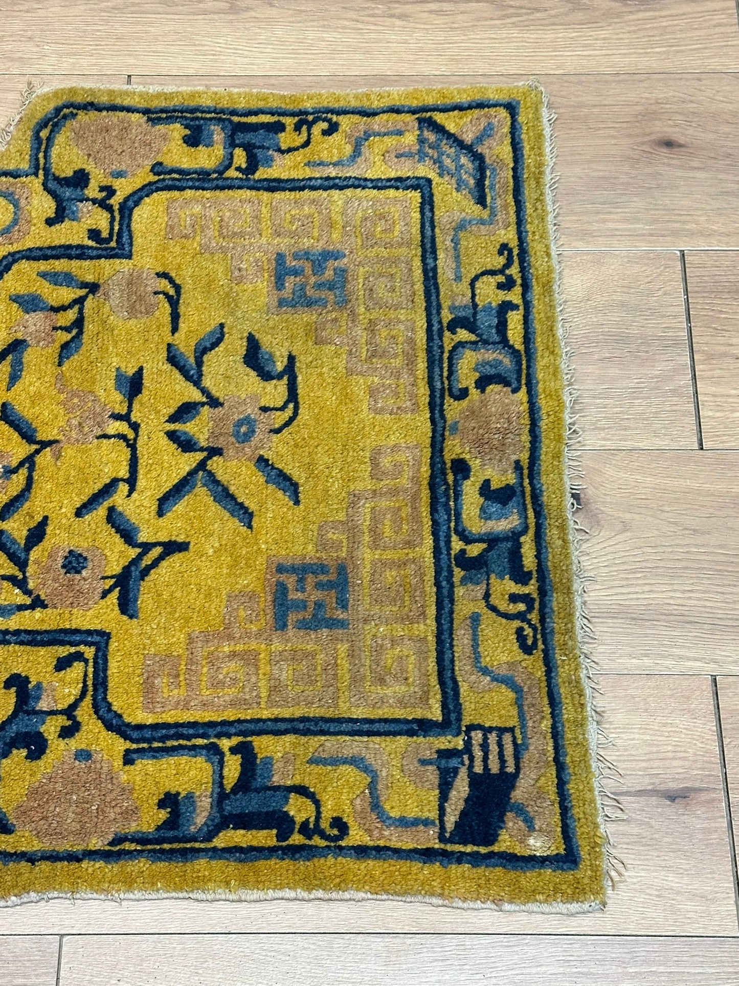 Orientteppich handgeknüpft 74x70 cm china antikes Muster