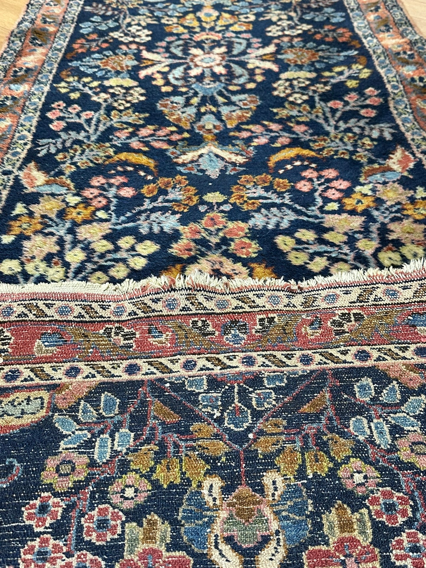 Orientteppich handgeknüpft 403x84 cm antik Malayer Stil