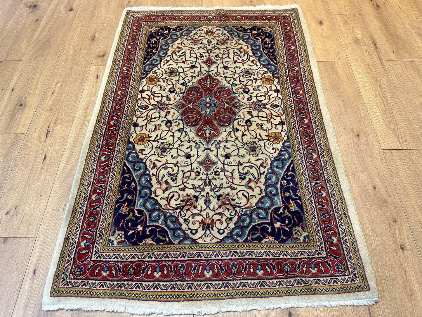 Orientteppich handgeknüpft 166x110 cm Sarouqh Medaillon