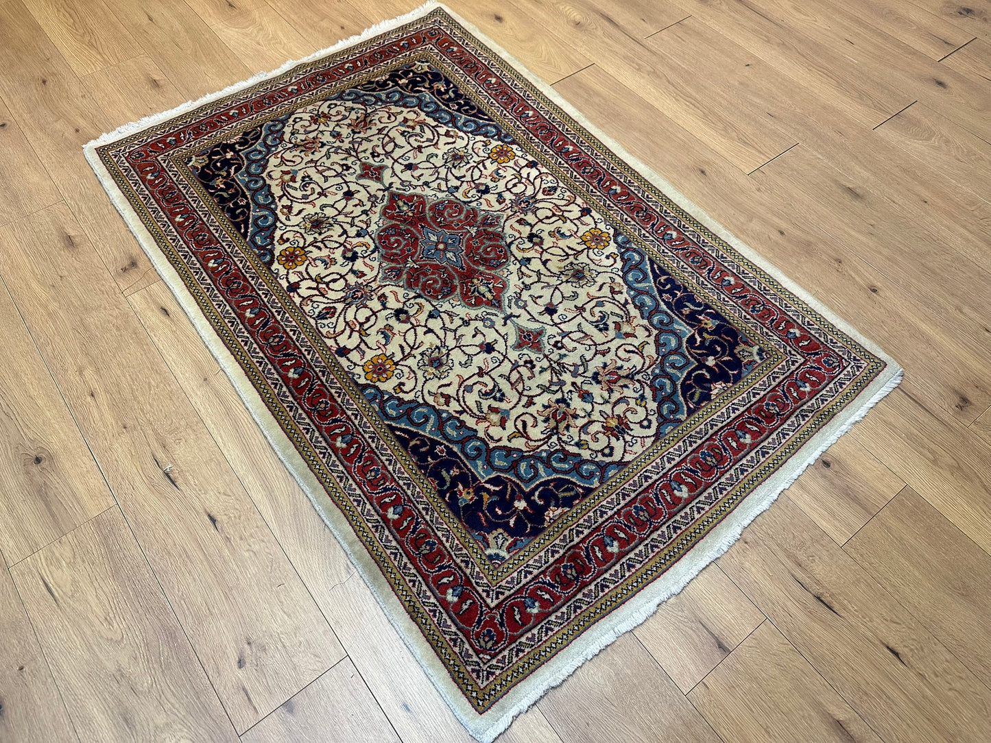 Orientteppich handgeknüpft 166x110 cm Sarouqh Medaillon