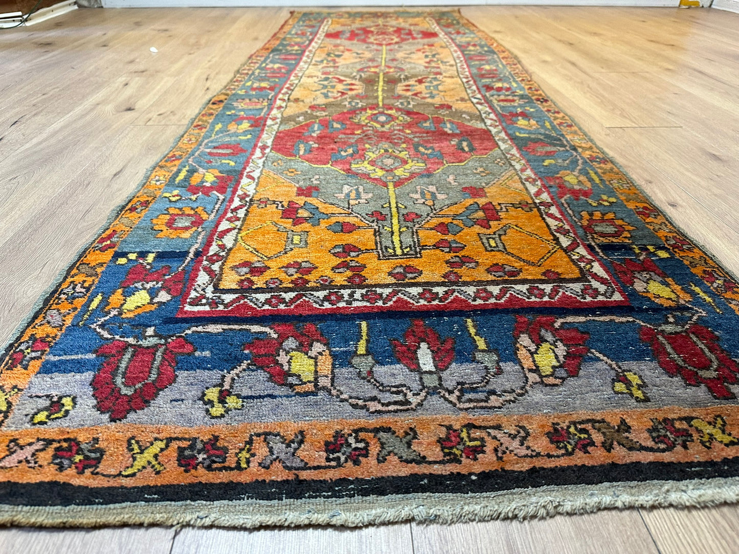 Orientteppich handgeknüpft 295x95 cm antik Bidjar
