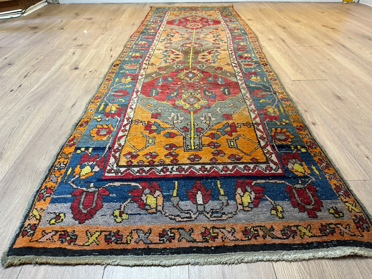 Orientteppich handgeknüpft 295x95 cm antik Bidjar